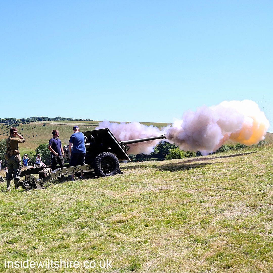 InsideWiltshire's tweet image. Looking forward to the Chalke Valley History Festival this week. Speakers include @thecoastguy, @AlexJLanglands, @James1940, @thehistoryguy, @TracyBorman, @cspencer1508, @MaryAnnOchota #PhilHarding and many more! #amazinghistory 
Images from 2019 insidewiltshire.co.uk/photos-of-chal…