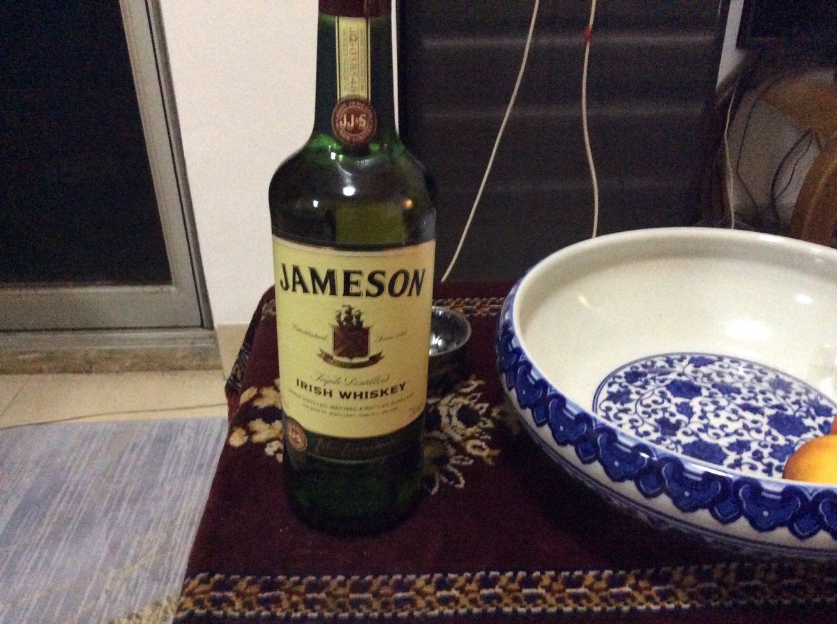 Cheeky M tweet media