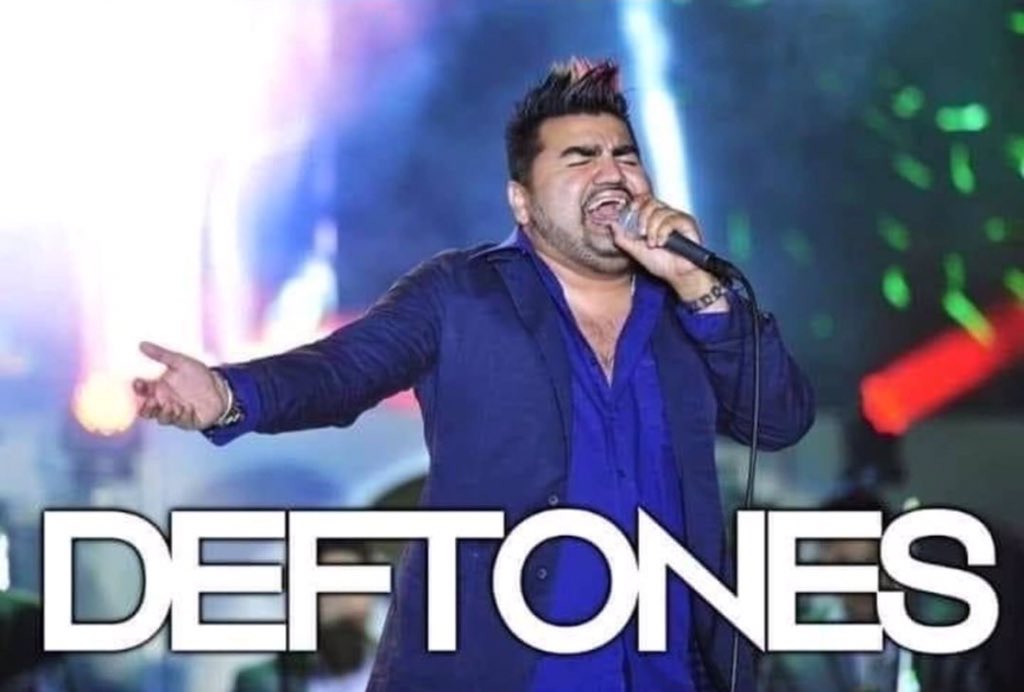 sergdcm's tweet photo. #KornoAmanecer 
Buenos dias gerente, algo de los Deftones https://t.co/PnsBaJuGwn