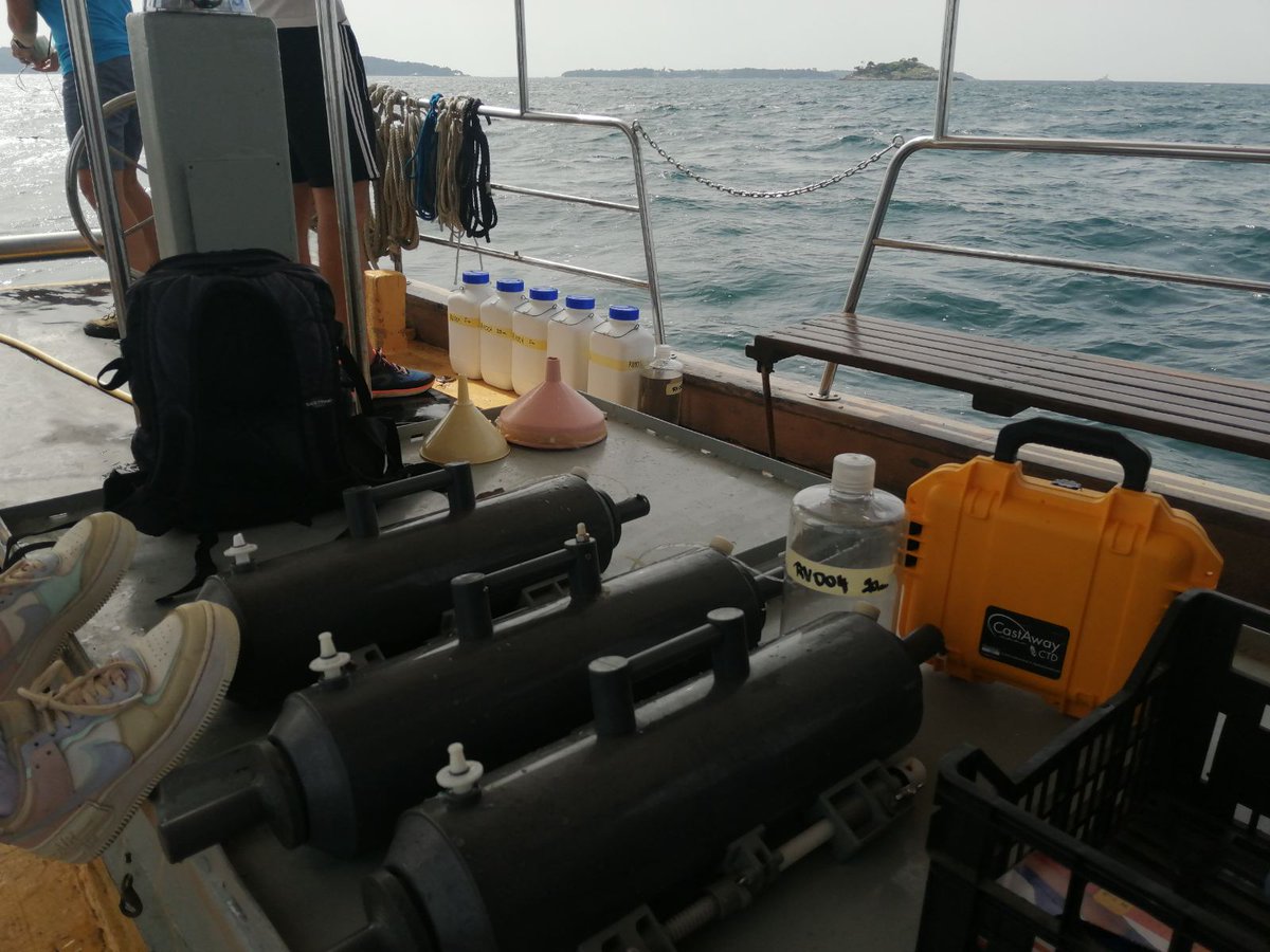 CIMrovinj's tweet image. It&apos;s #OceanSamplingDay2021 today! A research campaign where marine biologists worldwide sample surface waters and DNA on the same day! Our scientist sampled surface waters and DNA in #Rovinj on our long term station to assess marine microbiome diversity.