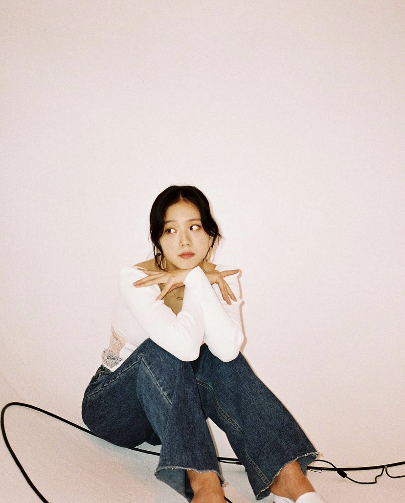 KlMJISSO's tweet photo. Had so much fun and got carried away that I had to drag Maeng to take these behind-the-scene films. Love her! https://t.co/iclt4BDMSM