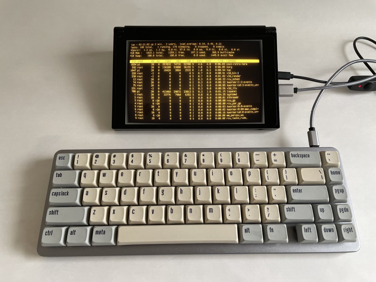 penk's tweet image. Verified injection parts for the soon-to-be-shipped CutiePi tablet (cutiepi.io), also completed the battery standby time test in 8 hours 50 minutes from a single charge ☺️

#raspberrypi #computemodule4 #opensourcehardware