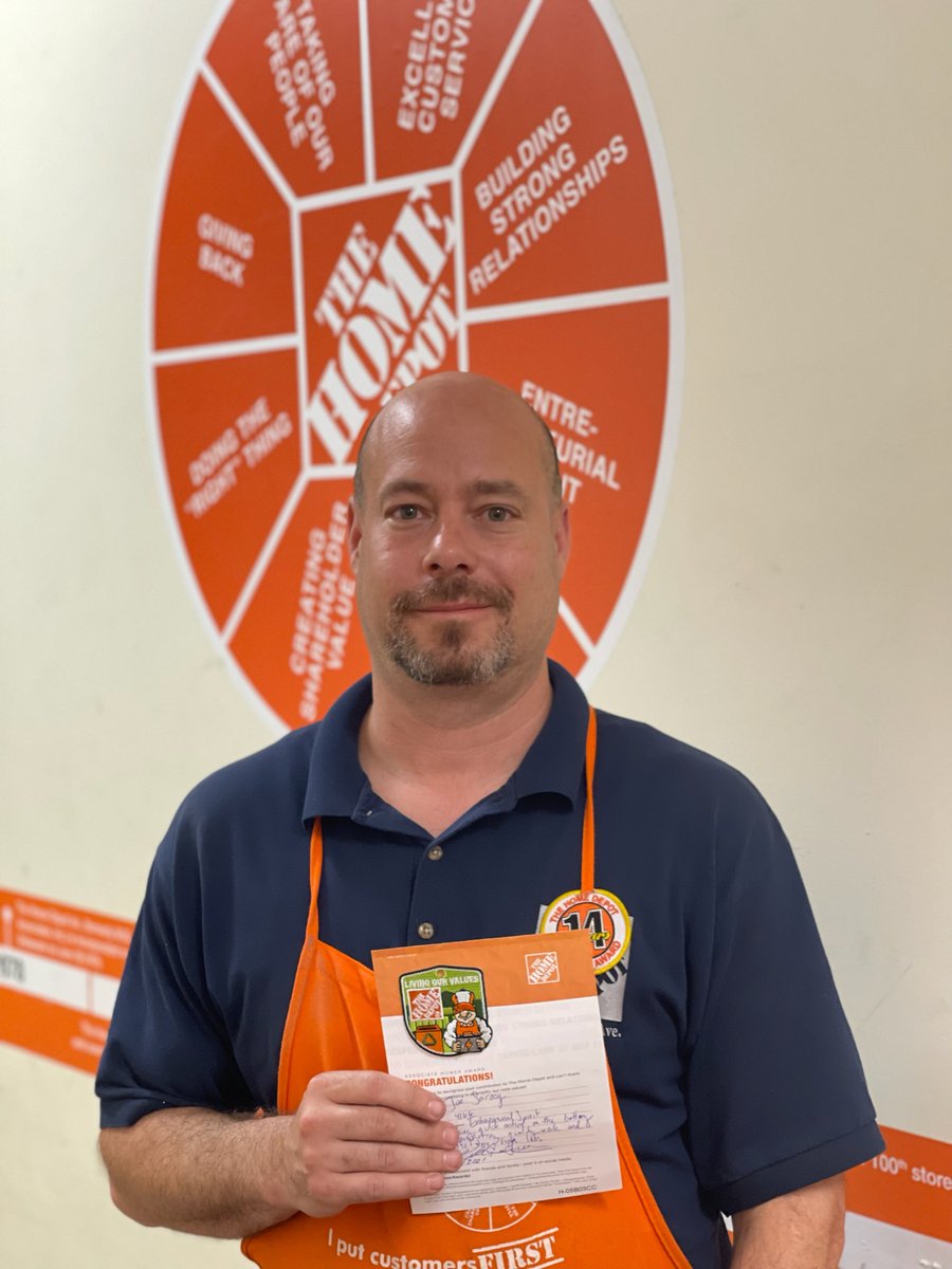 Homers and a big thank you to Joe (pictured) and Will for their outstanding execution of the portable power battery set and lockup at 4166! <a href="/tommybennetthd/">Tommy Bennett</a> <a href="/jonbaumann304/">Jon Baumann</a> <a href="/cdougTHD/">Chris Douglas</a> <a href="/kristasalera/">krista gusler</a> @ZimbardiChris <a href="/kay897kong/">Kay Kong 🇯🇲</a>