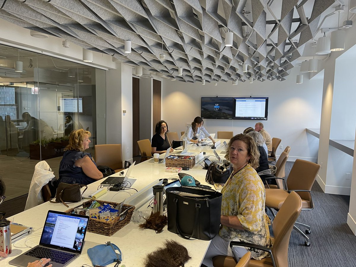 gscott16's tweet image. It’s time! #ASUGForward if here. The morning production meeting is underway.