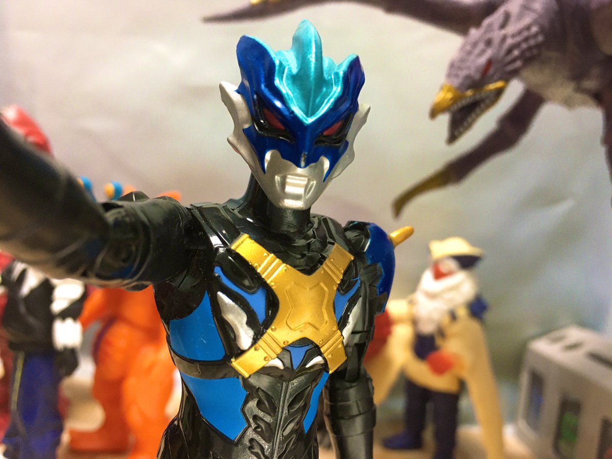 8プロ お題 セルフィー2 セルフィーに夢中で忍び寄る闇に気付かない おもちゃ撮影会 オモ写 シビトゾイガー