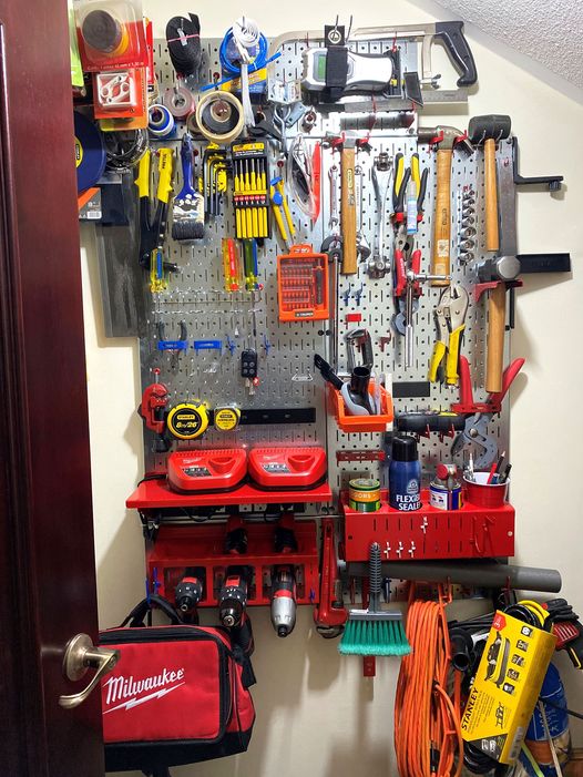 WallControl's tweet image. Control the closet! Maximize your closets by utilizing the wall space like Rafael has here. #ClosetStorage #Pegboard #WallControl