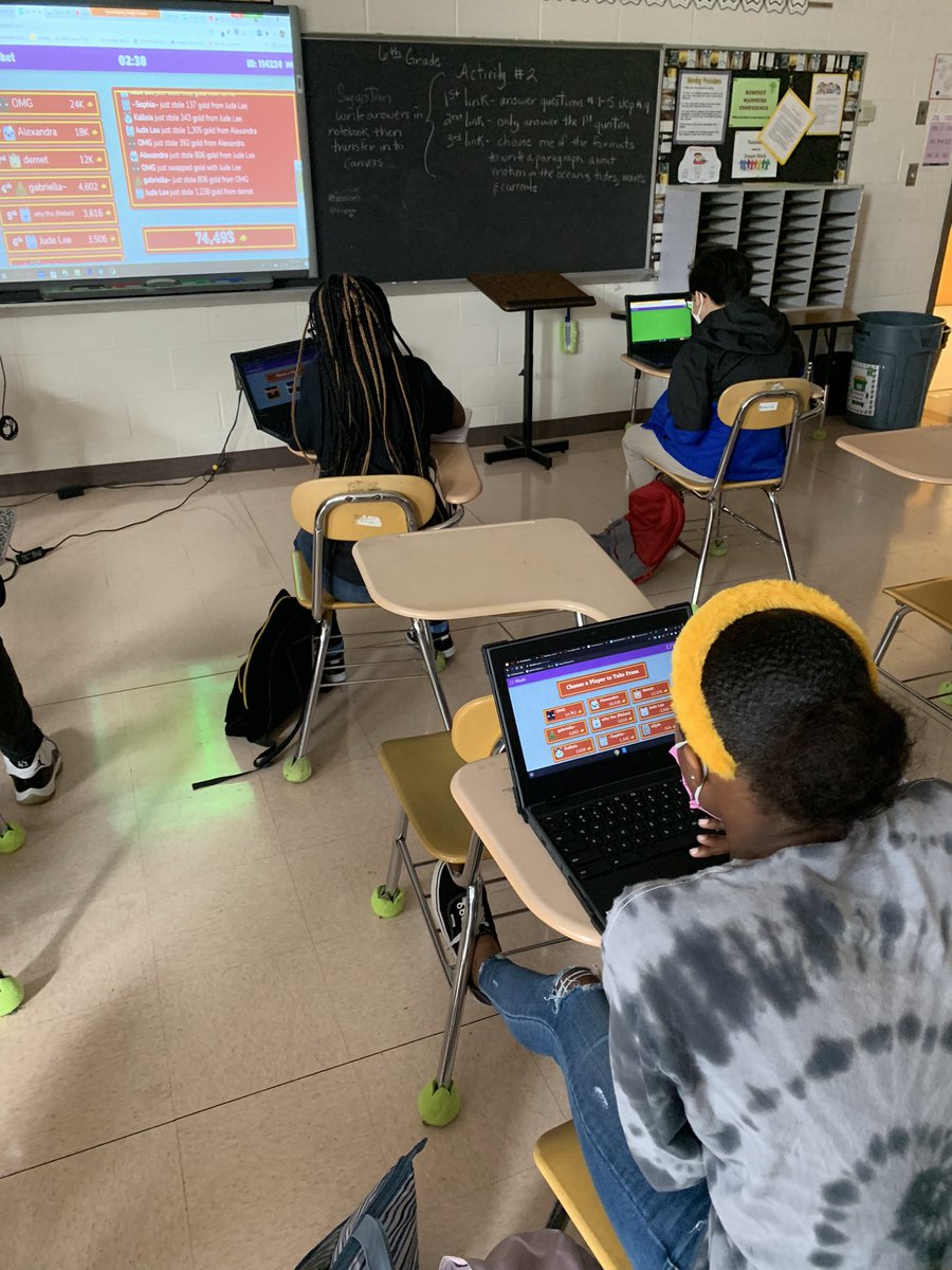 MazettaD's tweet image. Nothing like a fun Blooket game! Kiddos demonstrating their knowledge of the atmosphere. Love seeing the competitive spirit this Monday morning! @CumberlandCoSch #CCSRISE2021