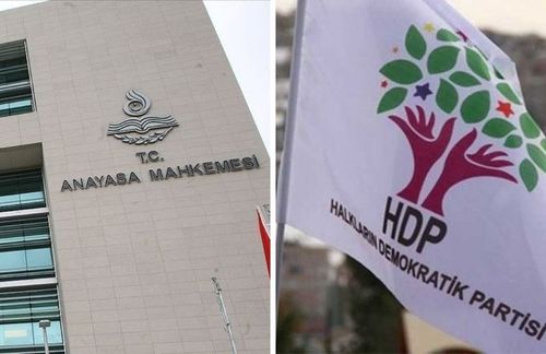 dfertl's tweet photo. #Turkey's Constitutional Court unanimously accepted an indictment seeking to close the left-wing Peoples' Democratic Party (#HDP), handing its finances to #Erdogan's regime &amp; banning 500 politicians
#Democracy in Turkey is has days left.
#SolidaritywithHDP
https://t.co/g3QRxrM85b https://t.co/PsyiquU6NW