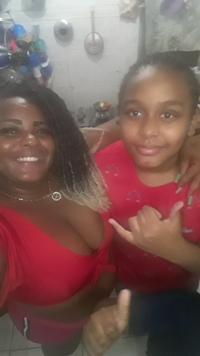 DboradePaulaOl3's tweet photo. Parabéns meu amor, q Deus te abençoe más e mas, te de muita saúde sucesso na sua vida, mamãe te ama demais 😍❤🙌🏽😍❤ https://t.co/q0SOJIOe5O