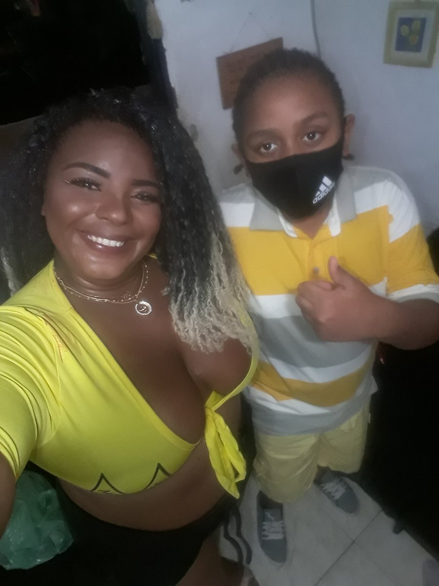 DboradePaulaOl3's tweet photo. Parabéns meu amor, q Deus te abençoe más e mas, te de muita saúde sucesso na sua vida, mamãe te ama demais 😍❤🙌🏽😍❤ https://t.co/q0SOJIOe5O