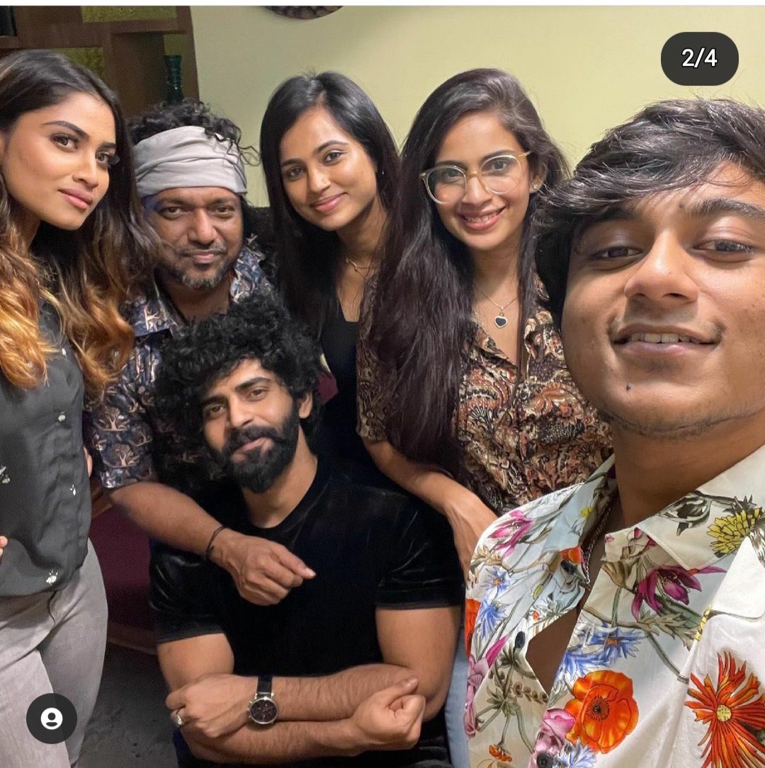 FunButterJam's tweet photo. #Aajeeth #BiggBossTamil4  unseen click #BalajiMurugadass #Aajeeth #ShivaniNarayanan #RamyaPandian https://t.co/ZQMyTIH3PI