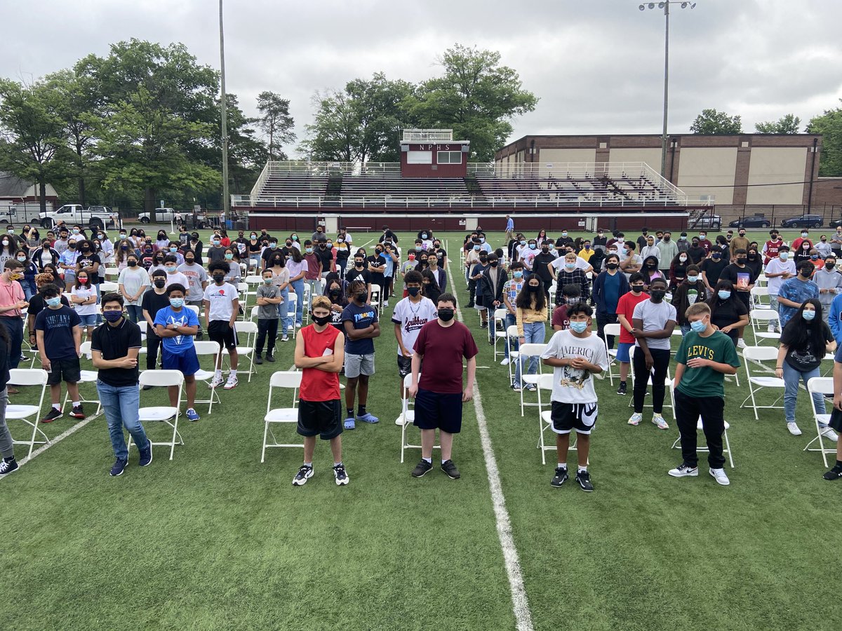 Really great morning welcoming so many of our 8th grade ⁦<a href="/NPSD_MS/">NPSD_MS</a>⁩ students for the Promotion Ceremony! Welcome back! #WorkWithAPurpose