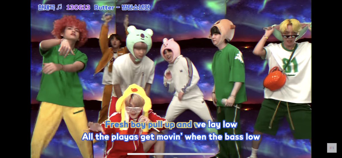 nylan_nalyn's tweet photo. There’s so much to handle on this Butter video! 🤣🤣 #taekook #MuscleHope #BTSChaos #Vhope @BTS_twt #Butter3rdNo1OnHot100 https://t.co/FJyoEQ8C2b