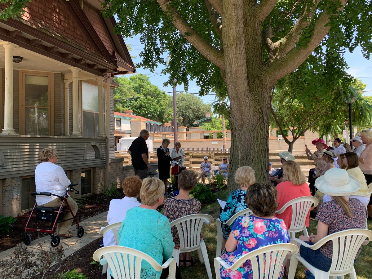 DAR Supporting Historic Preservation at the Dana-Thomas House State Historic Site in Springfield.
www2.illinois.gov/dnr/news/Docum…