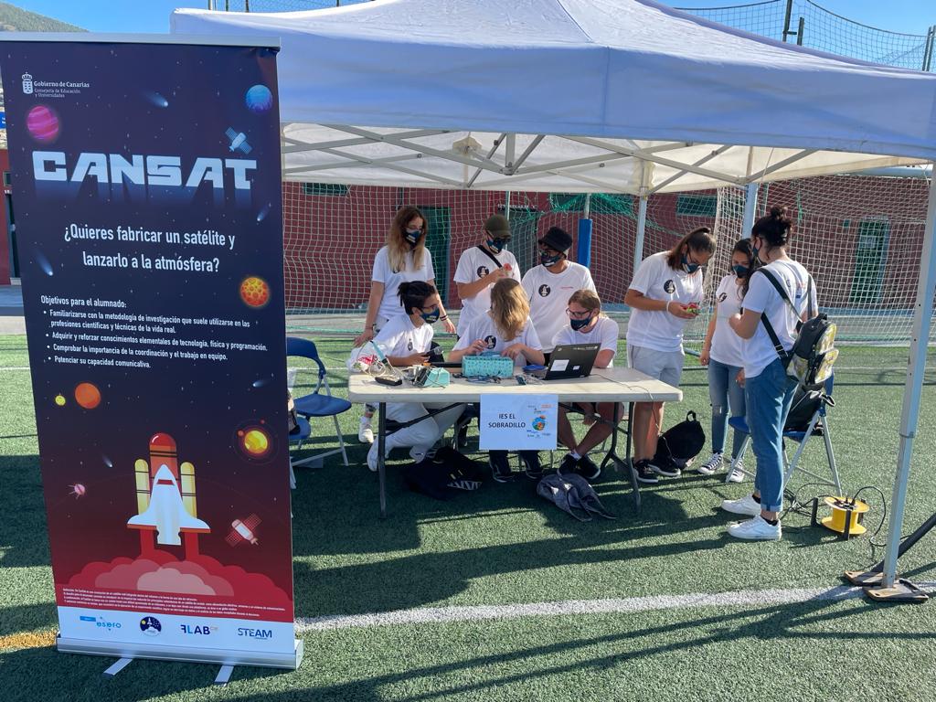 ieselsobradillo's tweet photo. Prueba de lanzamiento de nuestro #spacelizard #cansat #comput #ErasmusPlus https://t.co/SKmOuorrTr