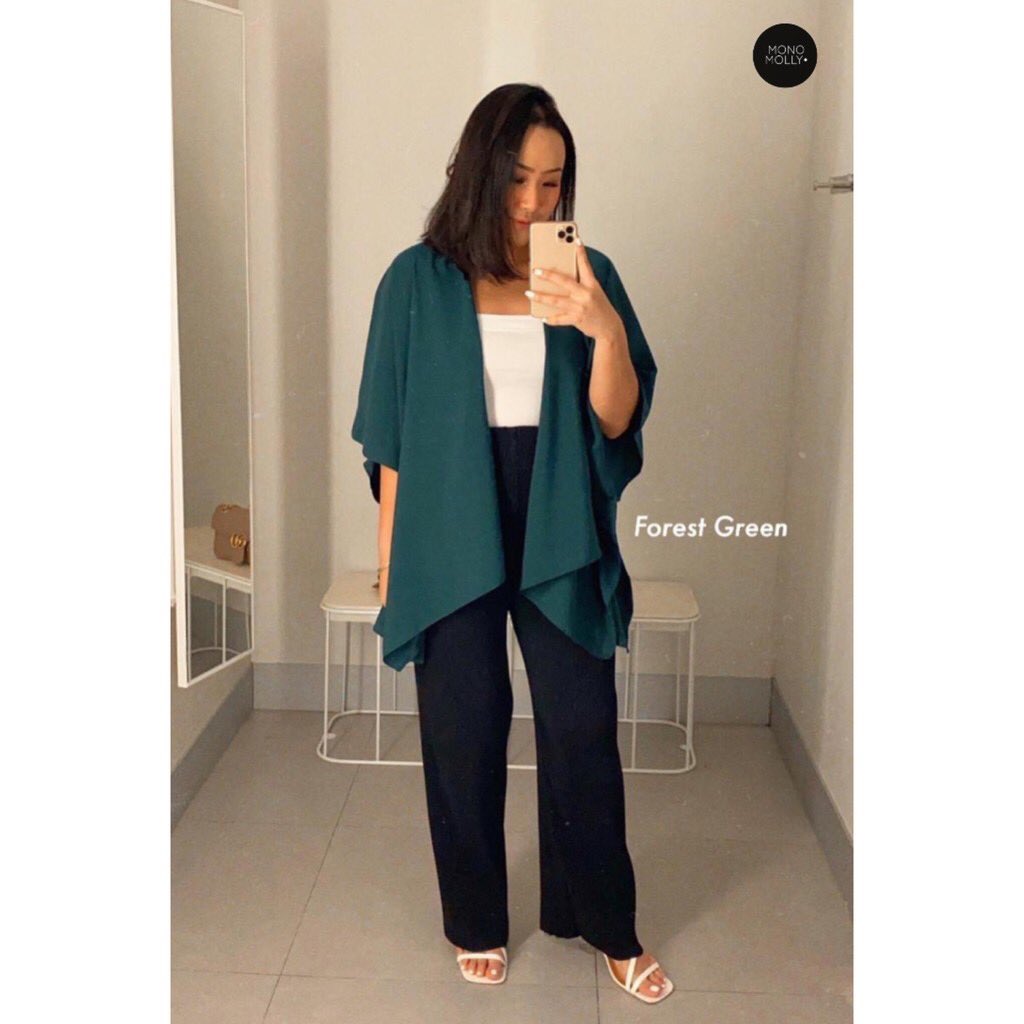 RacunnShopee's tweet photo. ✨Olla Batwing Outer✨

◽️Harga : 99.000
◽️Pengiriman : Jakarta Pusat
◽️Bintang : 4.8
◽️Link : https://t.co/Q488YlE8Aa https://t.co/OQxiIJPF0d