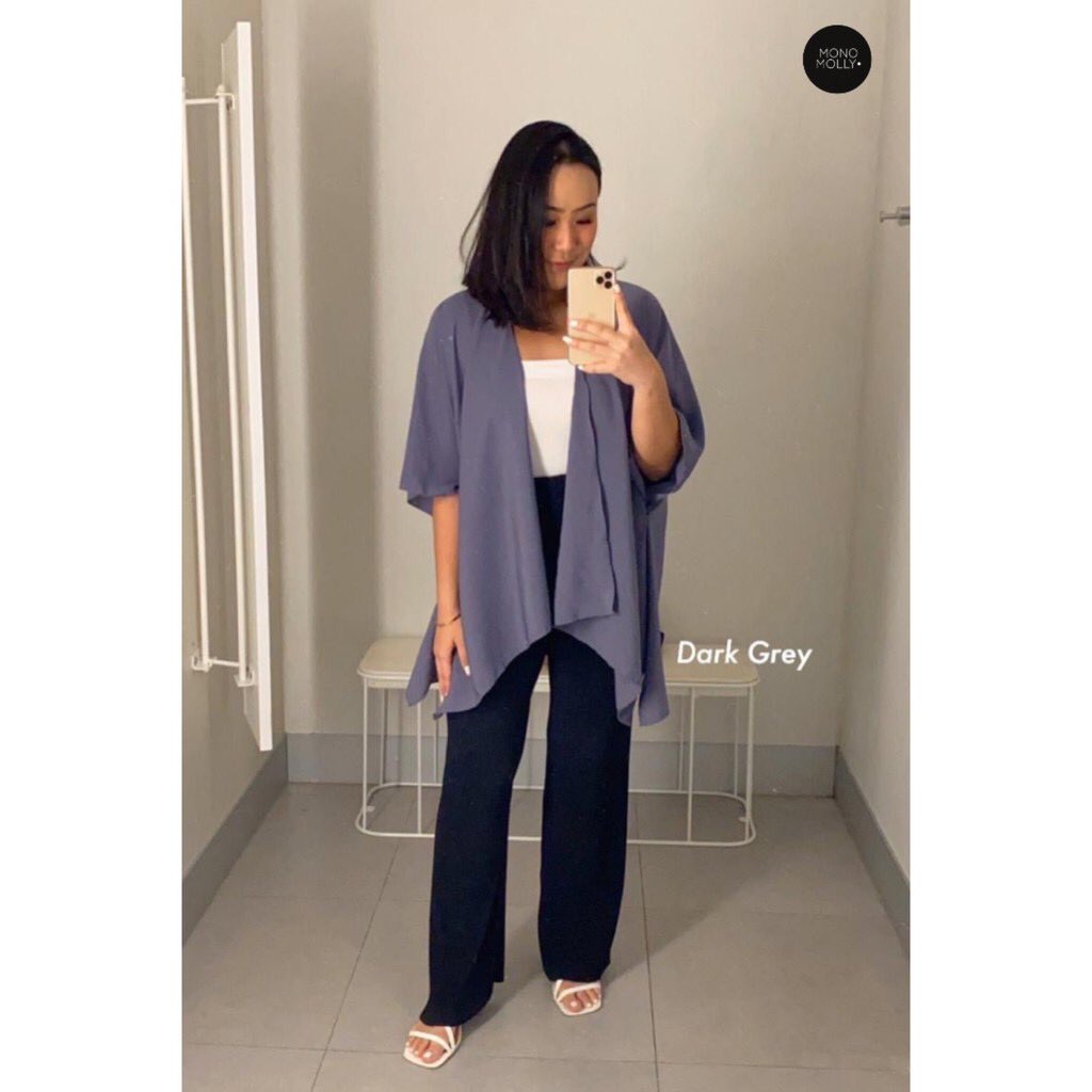 RacunnShopee's tweet photo. ✨Olla Batwing Outer✨

◽️Harga : 99.000
◽️Pengiriman : Jakarta Pusat
◽️Bintang : 4.8
◽️Link : https://t.co/Q488YlE8Aa https://t.co/OQxiIJPF0d