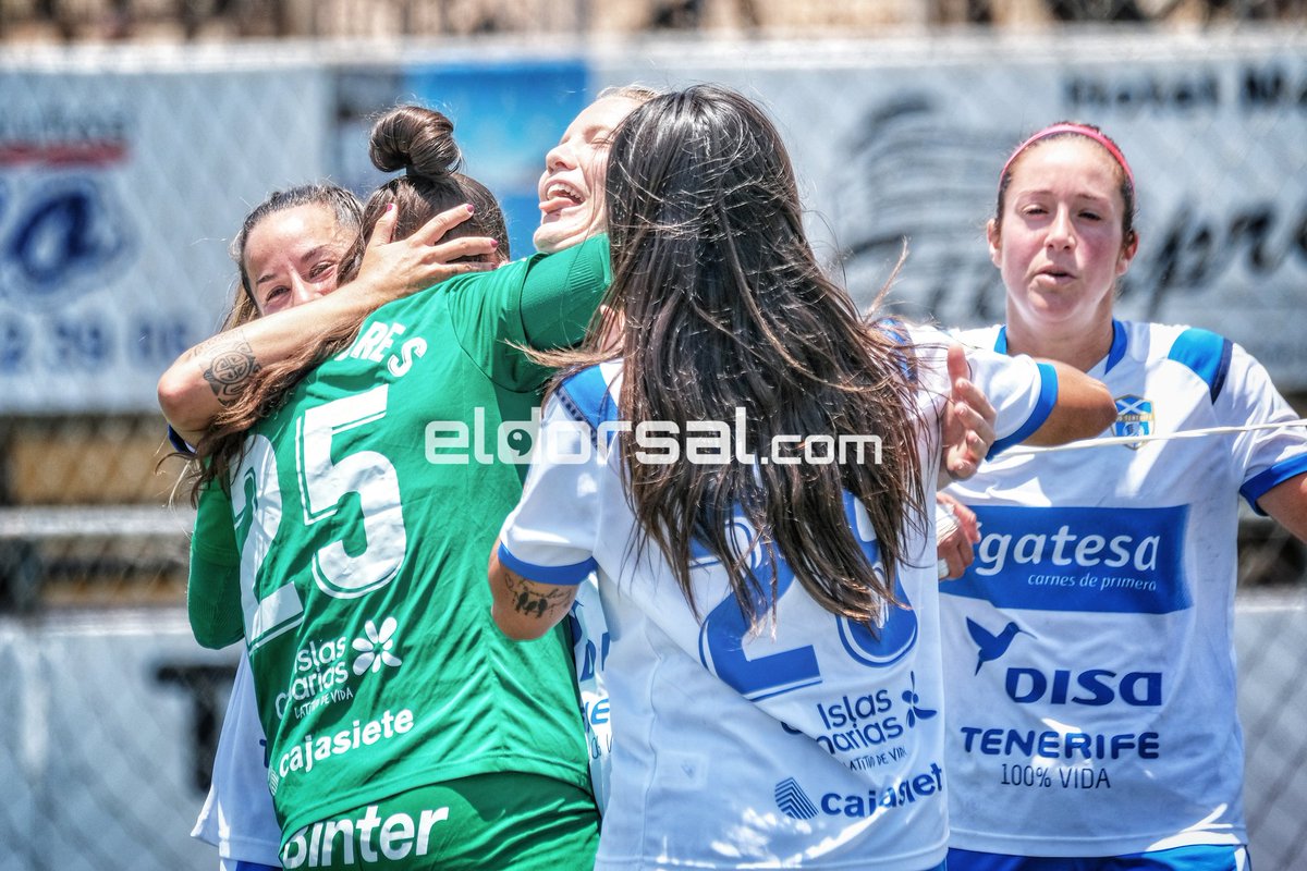 Jacfotografo's tweet photo. La fotogalería de la UDG Tenerife ante el Rayo Vallecano - https://t.co/dugB7Cdlym https://t.co/6Ivj6CaWcX https://t.co/56qyMX9cDc