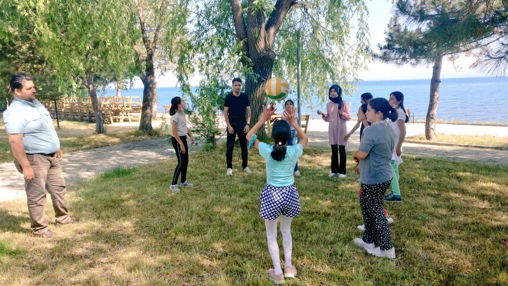 okculuk_susporu's tweet photo. Maviden Yeşile 1071 den 2023 e Geleneksel Okçuluk ve Su sporları projesi kapsamında gençlerimizle piknik etkinliğinde buluştuk. https://t.co/q034AILkpy