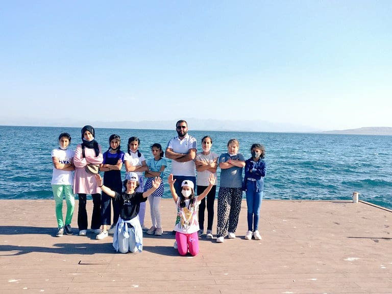 GSB_AhlatGM's tweet photo. Merkezimizde Yöresel Halk Oyunları Kulübümüzde eğitim alan gençlerimizle birlikte piknik, sportif ve sanatsal faaliyetler gerçekleştirerek güzel bir gün geçirdik.
#GSBGM
@fikretdag_42 https://t.co/QH1ldonxo6
