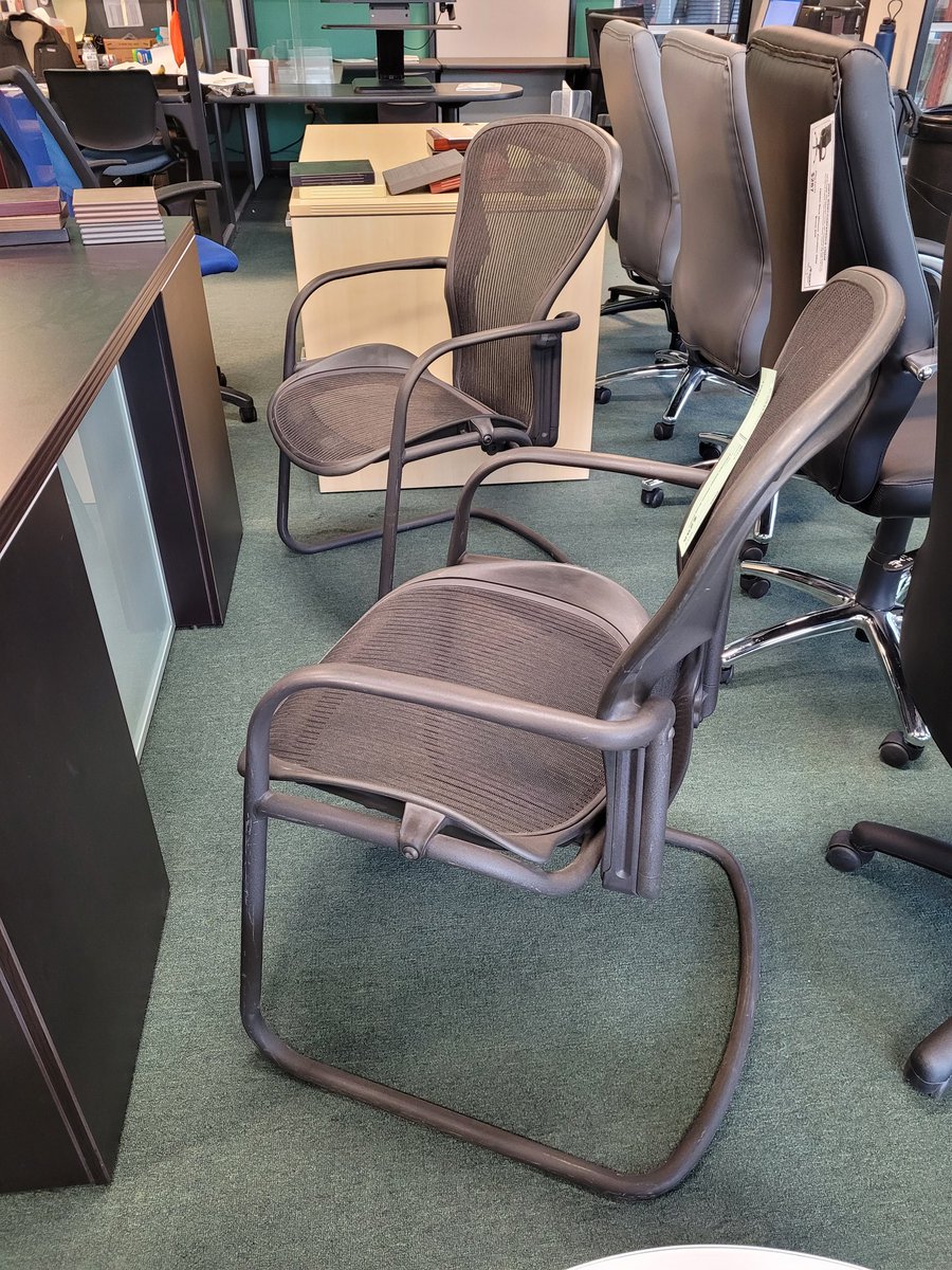 TOPSTEXAS's tweet image. Do you own a Herman Miller Aeron office chair? Find a matching pair of #aeron arm chairs @TOPSTEXAS and complete your collection! #officefurniture #officefurnituretrends #AustinTx #atx #atxofficechairs