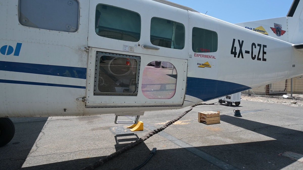 Israel_MOD's tweet photo. For the first time ever: the Israel MOD and @ElbitSystemsLtd and the IAF have successfully completed a series of interception tests employing an airborne, High-Power Laser system. Israel is among the first countries in the world to demonstrate such capabilities. 1/3 https://t.co/F0Egg6HUI6