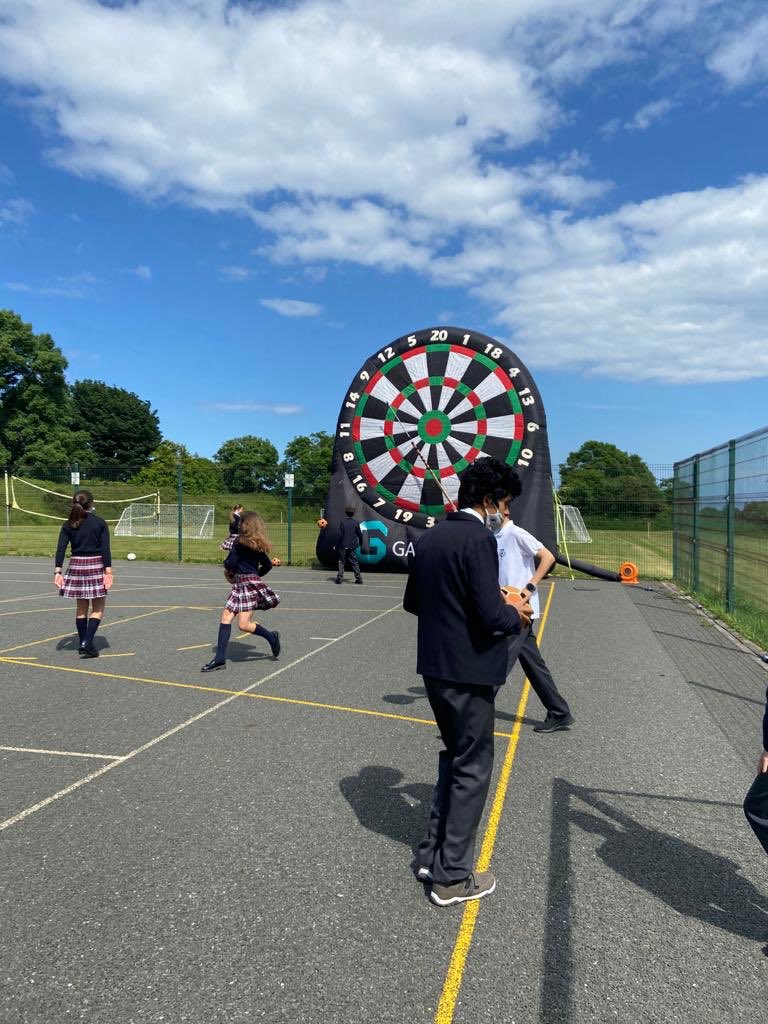 After the Closing Ceremony, the students were surprised with a garden party with games, music and t-shirts to sign and leave nice “happy holidays” message to each other. A memorable day for everyone. Happy #summer holidays!

#GardenParty
#InternationalSchool #Ireland