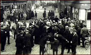 theirishstory's tweet photo. #OTD The IRA mounted an ambush of British troops on Dublin's Capel Street, little knowing that it would cause the death of Bessie O’Brien, the wife of the Company QM Tom O'Brien. More here by @tormey_history: https://t.co/voj0pRJGnk via @TheIrishStory @irelandbattles https://t.co/GEwT4Lqvgb