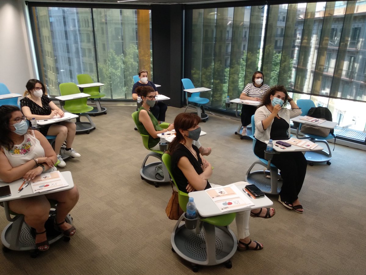 campus_feate's tweet photo. Formació a mida en marxa per al grup de directors/es de @Feate2 i #csscc.
Tres dilluns amb @mariabatetr sota el títol "Comunica't amb gràcia i eficàcia" a les instal·lacions de @EADABusiness.
Algú dubte de la importància de la comunicació a les nostres entitats ?
#somfeate https://t.co/cd63pfjOJP