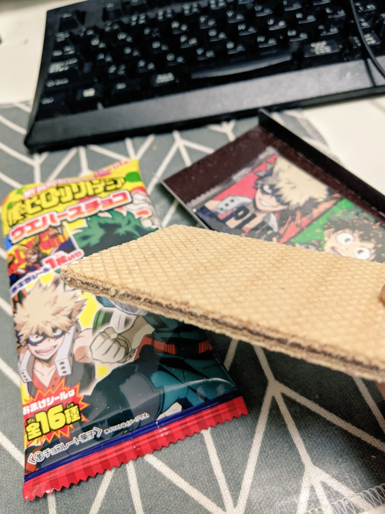 ネヴィ ぽん 奥様が大好きなヒロアカのウェハース買って来たんだけど薄すぎじゃね ビックリマンとかも今はこんなに薄いの ラブライブのは厚かった気がするが T Co Ibhukg2lhj Twitter ネヴィ ぽん 奥様が大好きなヒロアカのウェハース買って来たんだけど薄すぎじゃね ビックリマンとかも今はこんなに薄いの ラブライブのは厚かった気がするが T Co Ibhukg2lhj Twitter