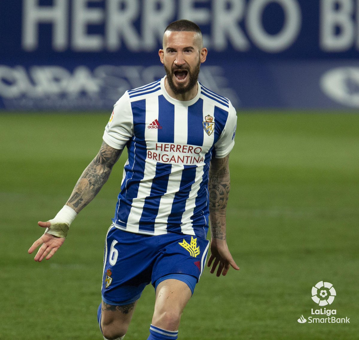 SDP_1922's tweet photo. OFICIAL- Óscar Sielva concluye su etapa en la SD Ponferradina. ¡Muchas gracias por todo @SielvaOscar! ¡Mucha suerte para tus próximos retos!
👉 https://t.co/NiAPotKkxd
#Adelanteyarriba
#100AñosDeportiva https://t.co/d7km8vqIBO