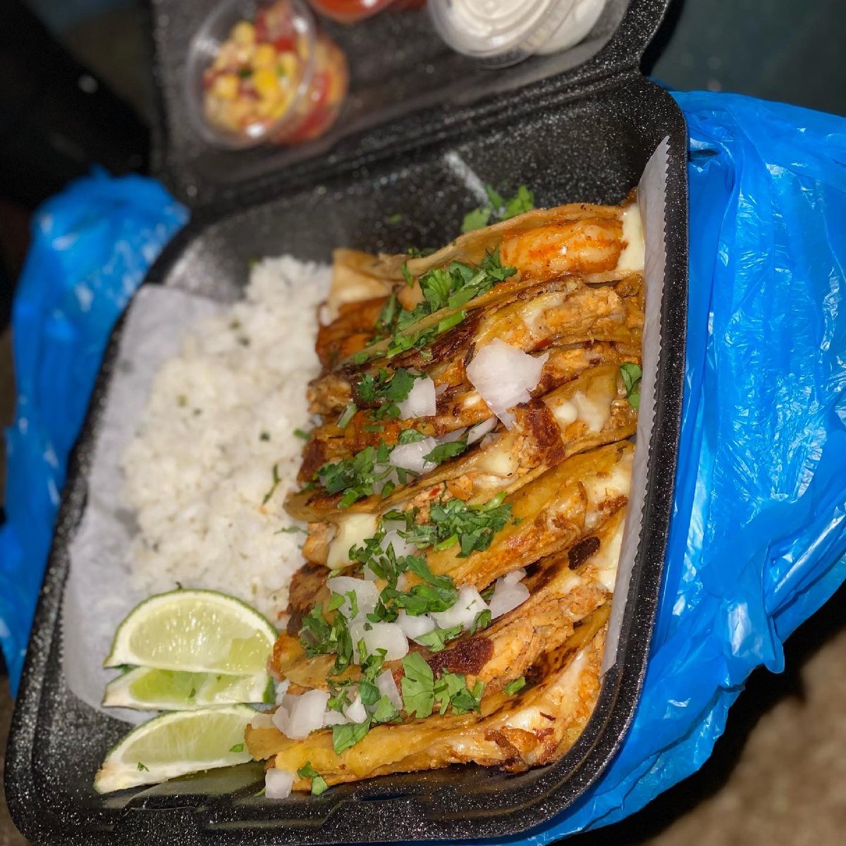 _PradaJerm's tweet image. 🌮🌮We’re back tomorrow for Taco Tuesday‼️ Please place all preorders before noon tomorrow. Thank you for the support and we hope to see everybody tomorrow!!🌮🌮 #tacotuesday #cleveland #Frontrunners