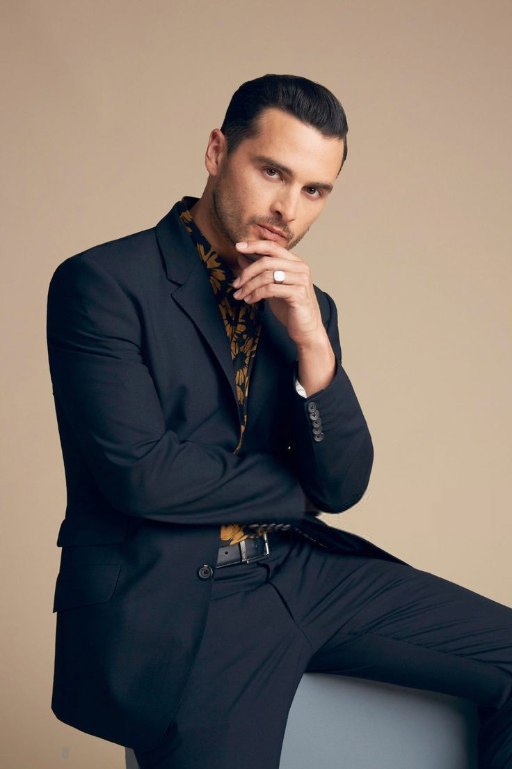 Today Michael Malarkey, who played our dear Enzo, is completing his year, Happy birthday love      