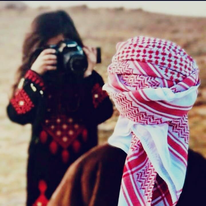 iie5_'s tweet photo. اتصّبر عقب طول الجفا حتى غديت
غصنٍ اومت به سموم الدهر لين انبرا
ليتني ماجيت ضميان و لا يوم جيت
ماطلبت من الهوى شرب وظلال وذرا
والغرام انواع  و ألذ و اقسى مالقيت
حبٍ تشوف العنا و الهنا فيه خشرا . https://t.co/SwQ6nfyPXs