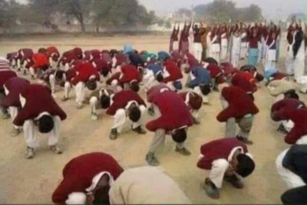 CuteBabu_'s tweet photo. योग दिवस की हार्दिक शुभकामनाएं मीतरो! 🤗 https://t.co/JpgQtqEGWH