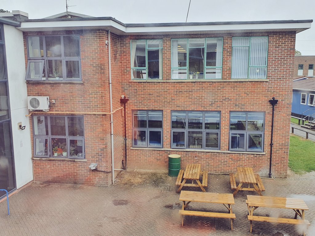 gatewaytrustCEO's tweet photo. What a wet, grey, dark, cold day. Wet start. Wet break. Wet lunch. Wet finish. Here's hoping for a sunnier day tomorrow! To keep us smiling...the windows continue to look awesome. #OldvNew #TotallyDifferent #GameChanger #AlwaysImproving https://t.co/iIThl0zAxP