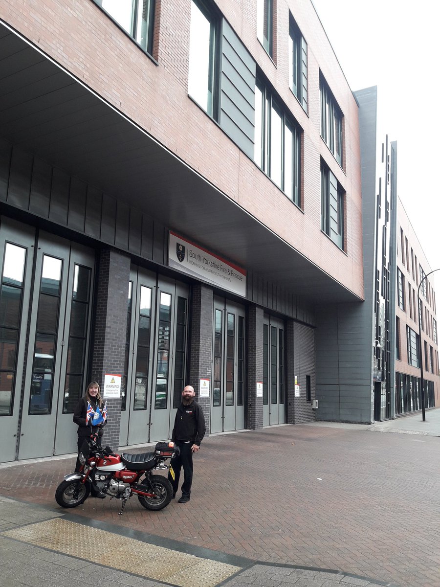 SYSaferRoads's tweet photo. #RTWFUN - Pit crew at Sheff HQ, quick squeajy of visor & off to next one. Six left and proper commute weather in Sheffield. π§ππ @MAGUKCentral @SYFR https://t.co/MXf64WBvwJ