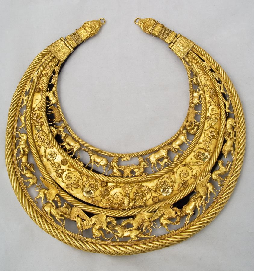 UkrainaTravel's tweet photo. GOLDEN #PICTORAL

This day 50 years ago,  21 June 1971 PECTORAL - a gold breast ornament of the Scythian ruler - was found by a group of soviet archaeologists. This priceless treasure was called "discovery of the XXth century".

You can see GOLDEN PICTORAL in #Kiev, #Ukraine. https://t.co/PfpRB95Axo