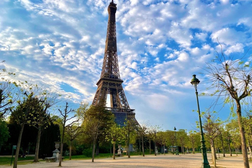 royalyachts's tweet photo. Before #traveling #completefrance looks at the current situation in #France. #RoyalYachtCharters
https://t.co/6PqLPCQ5eu https://t.co/SrsXfFnt21