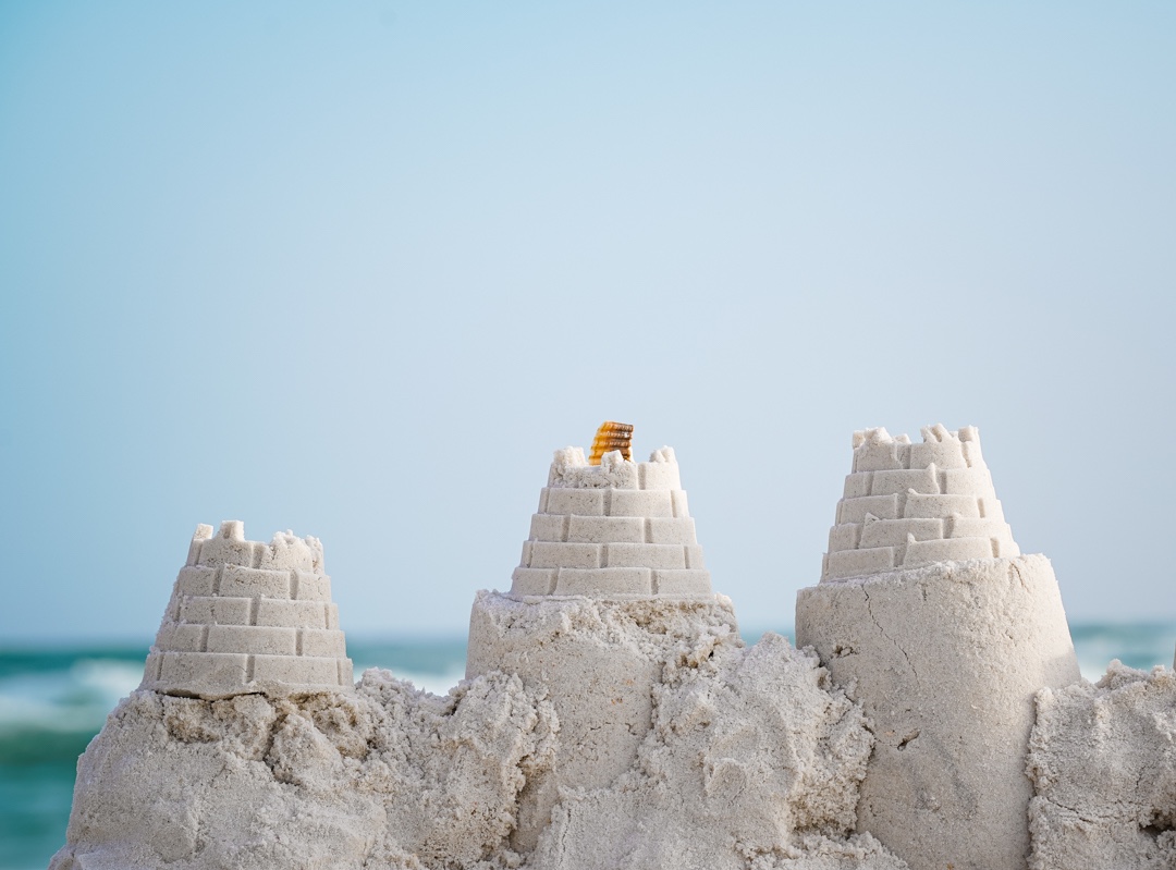 Are you a sand architect or just a pail and bucket sort of builder? 🤔 If you want to up your castle building game, check out the  lessons at Beach Sand Sculptures @SandCastleFun and visit their website for more information! beachsandsculptures.com