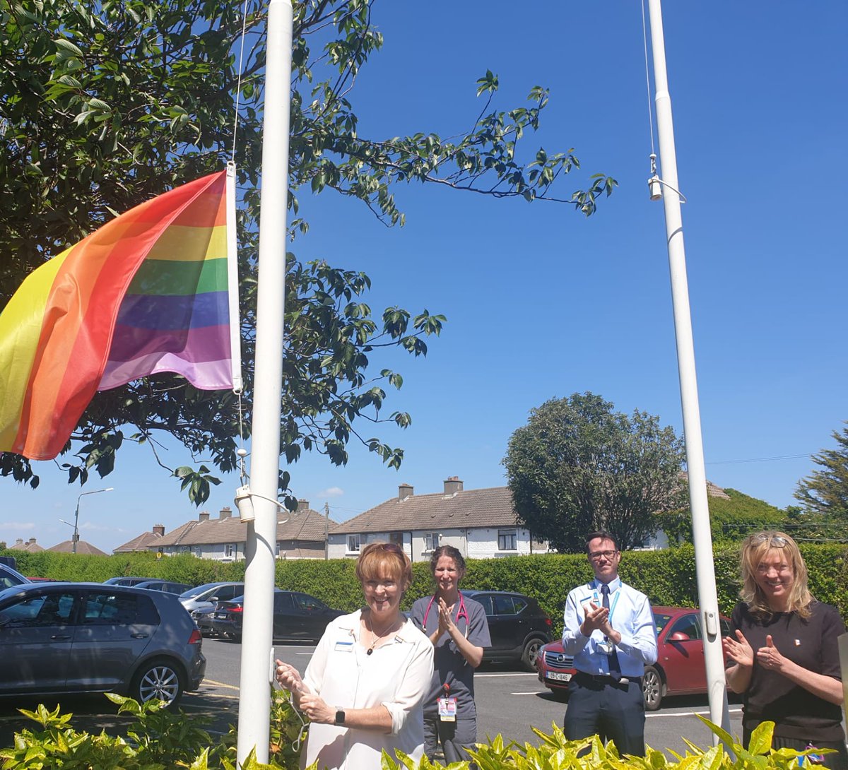 CHIatCrumlin's tweet photo. CHI is delighted to launch the staff #HSERainbowBadge to show that our hospitals offer open, non-judgmental &amp; inclusive care for children, young people, families &amp; staff who identify as LGBTI+ 🏳️‍🌈

@Mike_Healy_ 
@LinnDaraSchool 
@RainbowNHSBadge
@HSELive

➡️https://t.co/prArDiIoXl https://t.co/pZXbWjgxJD