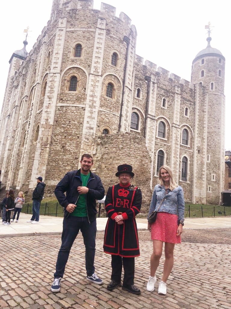 Yellow Moon Tours tweet media