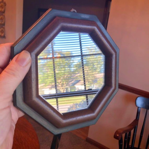 ZendingMachine1's tweet photo. It's #DaylightAppreciationDay 🌝
Burwood Accent Mirror Octagonal #Vintage 1980's Wall Decor Boho Home #Decor Geometric #Cottagecore Mirror https://t.co/tjiAuCWFNM via @Etsy #etsysellsvintage #accentmirror https://t.co/tnVFefGwVa