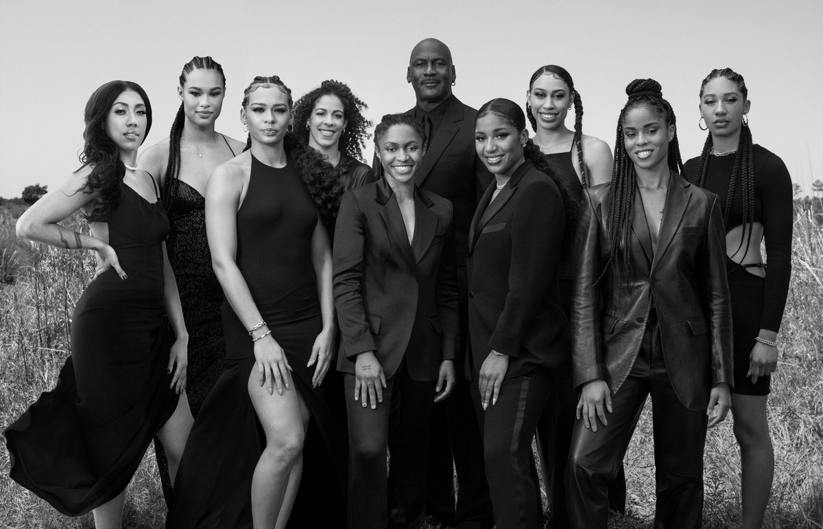 GQSports's tweet photo. “The world needs female voices, and we can’t ignore that or else we’re not growing.” – Michael Jordan

Today, @Jumpman23 welcomes its largest female roster ever as it invests in the women's game, both on and off the court

(📸: @ming_smith) #WNBA https://t.co/xsLn8oFGQx
