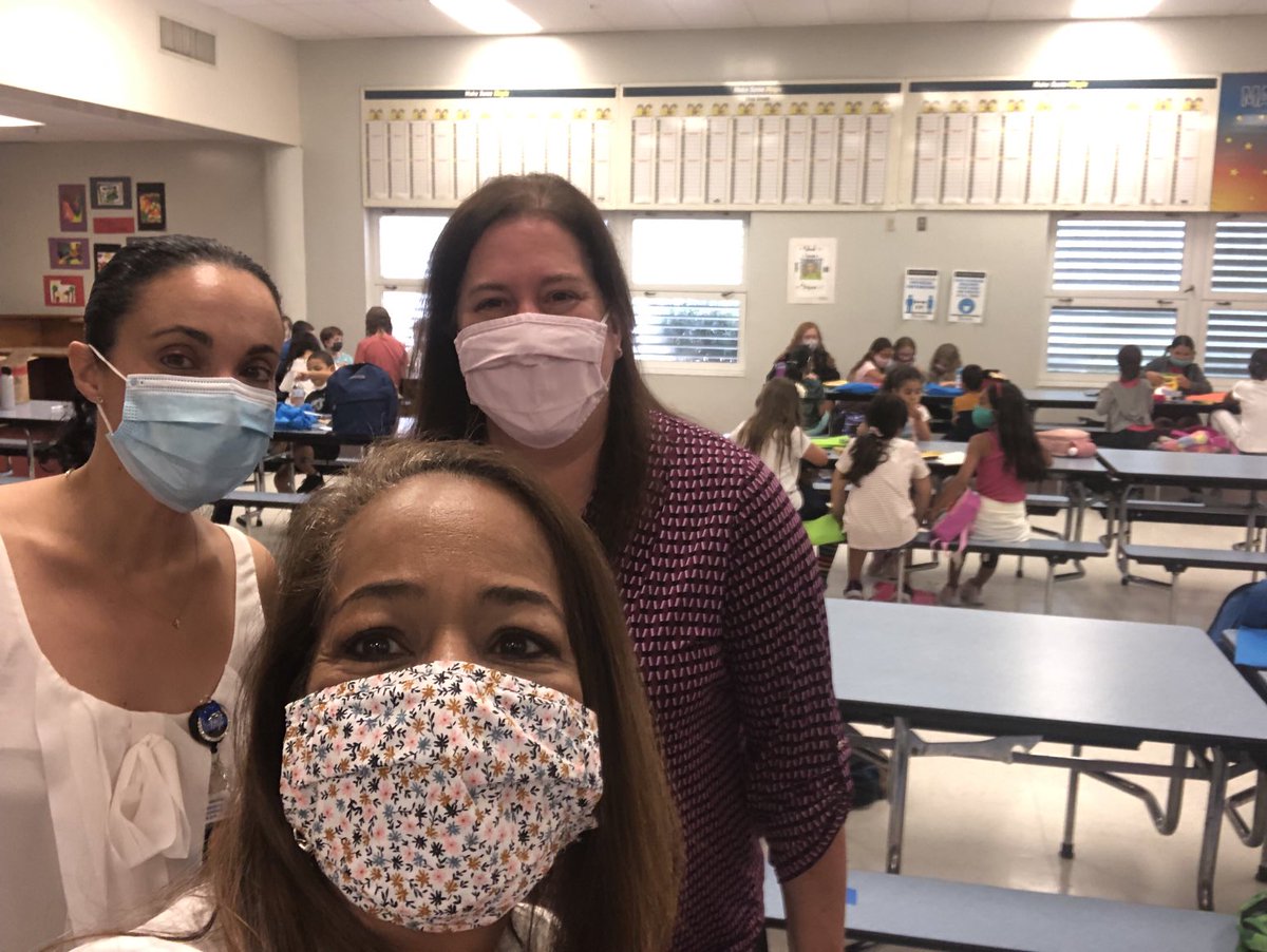 hdevaughn's tweet image. First day of summer school at Everglades… Excellent team !