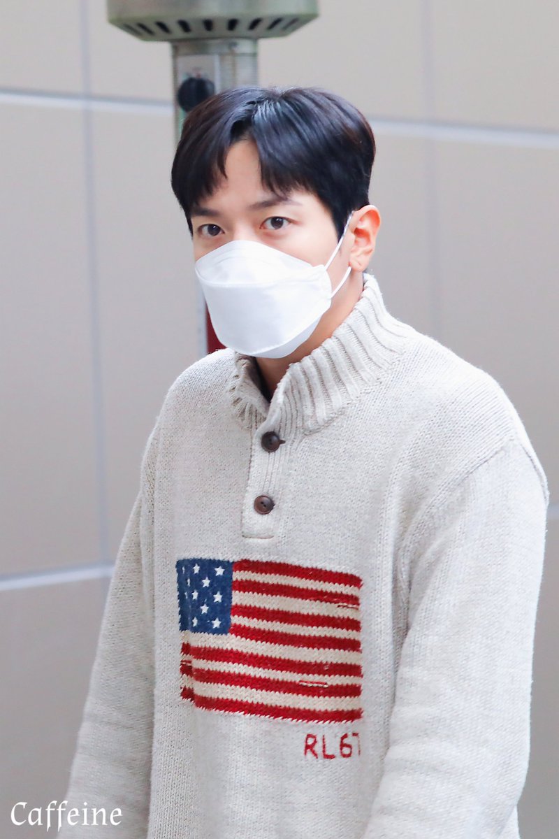 Caffeine0622's tweet photo. 201210 

오빠 생일축하해 💗💗💗💗
@JYHeffect
#CNBLUE #씨엔블루 #정용화 #JUNGYONGHWA #HappyYONGHWADay https://t.co/zPhhVrmblx
