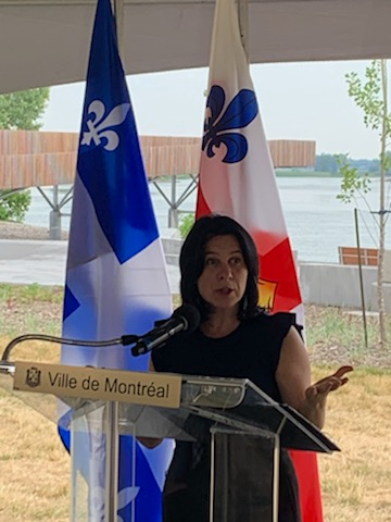 Inauguration de la plage de l'Est | « En plus d’améliorer l’accès aux rives du fleuve Saint-Laurent, la plage vient enrichir la Trame verte et bleue d'un lieu exceptionnel qui contribuera à renforcer l’attractivité de la région» -<a href="/Val_Plante/">Valérie Plante</a>, présidente de la CMM #polmtl #polmun