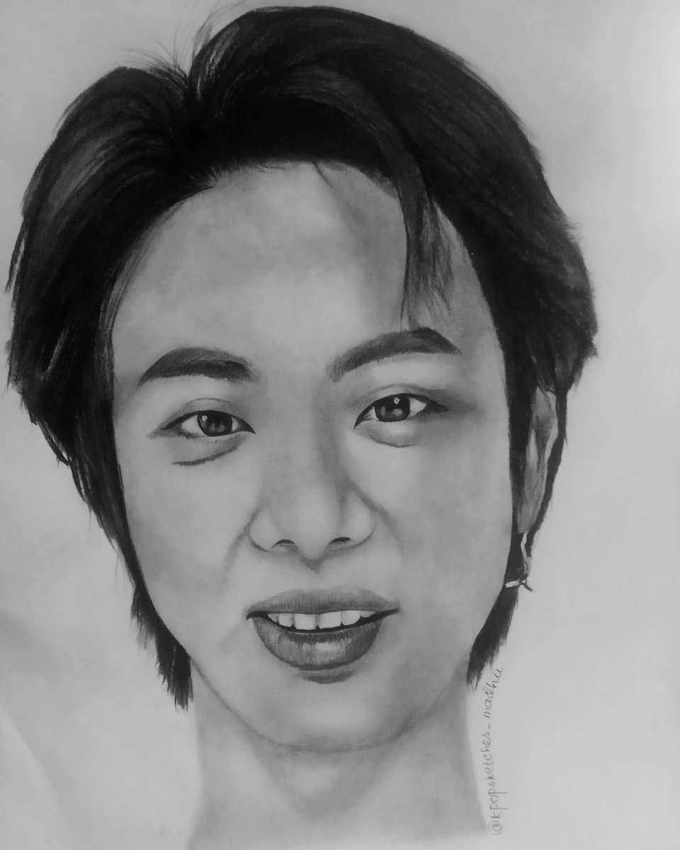 mochimadhumi's tweet photo. #SeokjinTakeOver #BTS_Butter #btsfanart #BTSJIMIN #BTSARMY  seokjin has beautiful teeth with plump lips and clear skin #BTS #btsfanart ☺😏 https://t.co/luanj9GooP