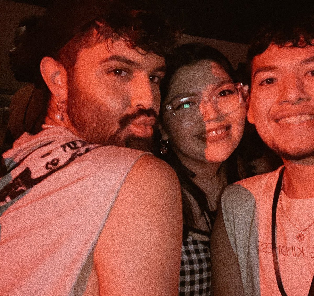 amberrrbri's tweet image. last night>>>
so good to finally meet these two after spending all of my quarantine w them on ATV and watching symone rightfully take her crown!! @the_symonee @hunnercrenshaw love y’all sm 🥺💘