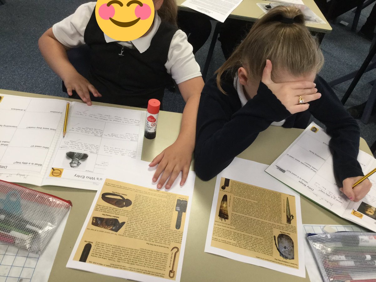 Ellishighlands's tweet photo. We’ve had a great start to our DT. We began our research into the different types of bags available and their uses. We then compared modern day bag to the sailors ‘ditty’ bag. @HighlandsPS @HumberEdTrust https://t.co/5rEf1tbLoa